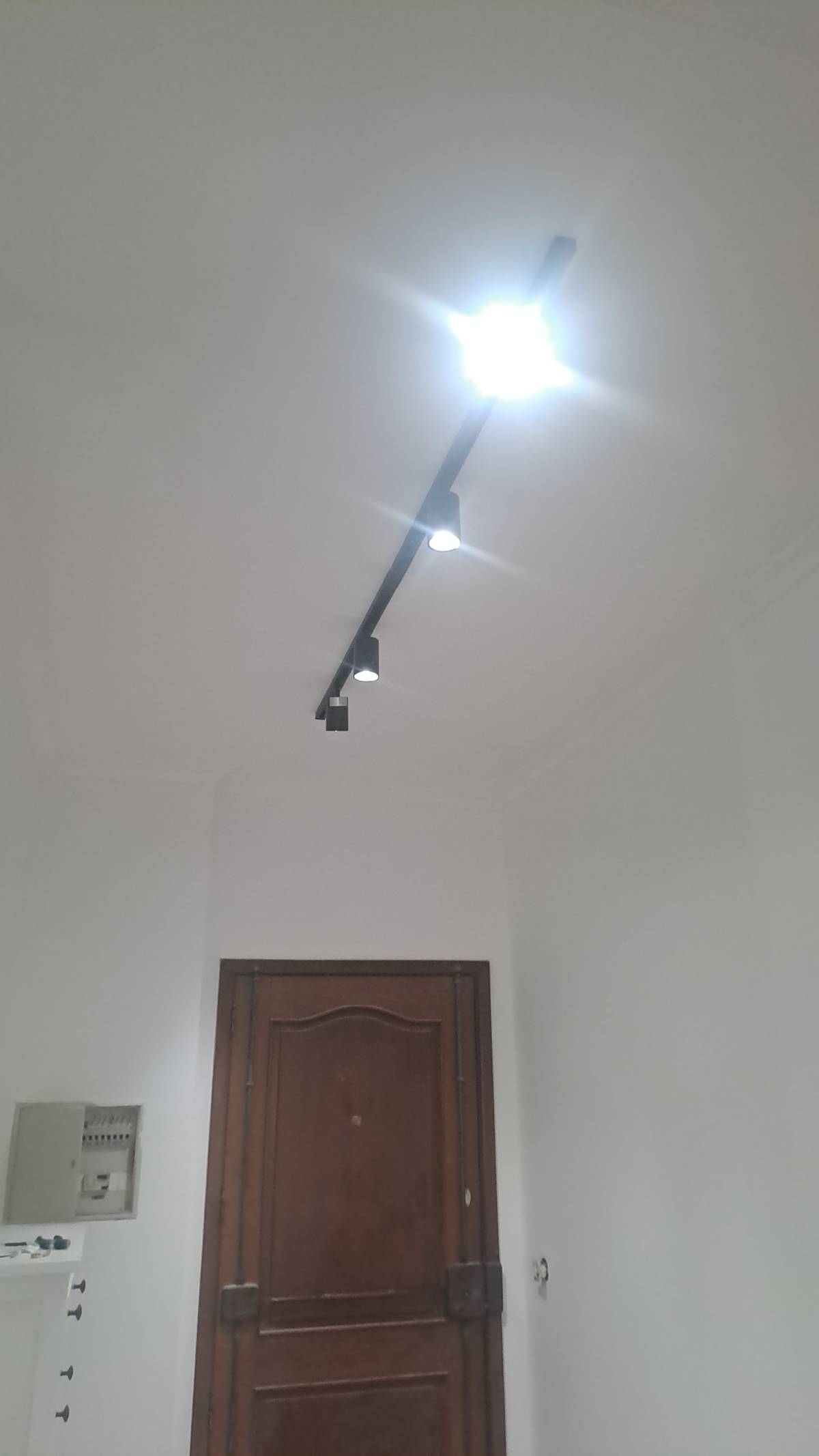 ANCESTRALMATTER - Vila Nova de Famalicão - Switch and Outlet Installation