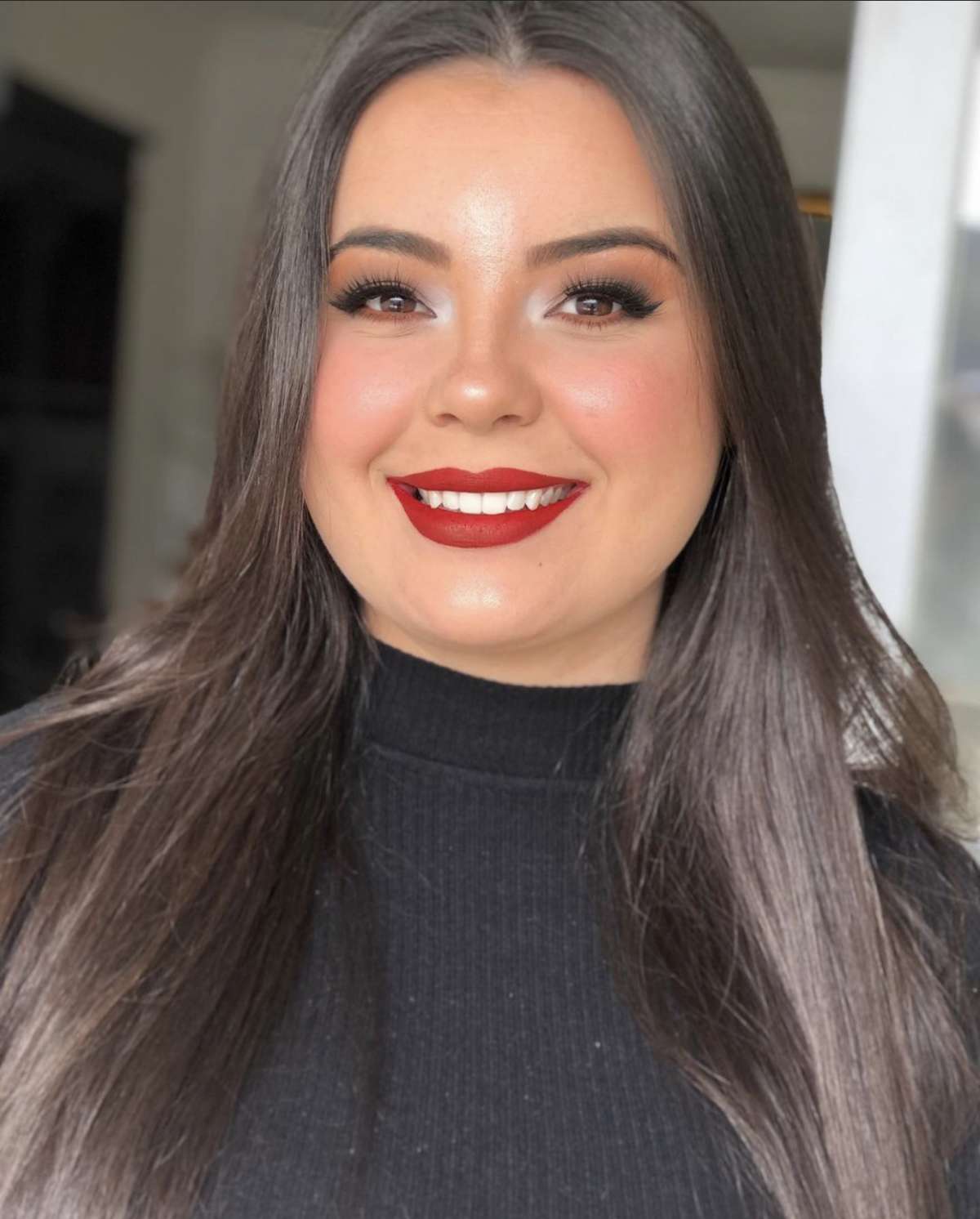 Jhayna Candido Maquiadora Profissional - Oliveira de Frades - Friseure und Make-up Artists