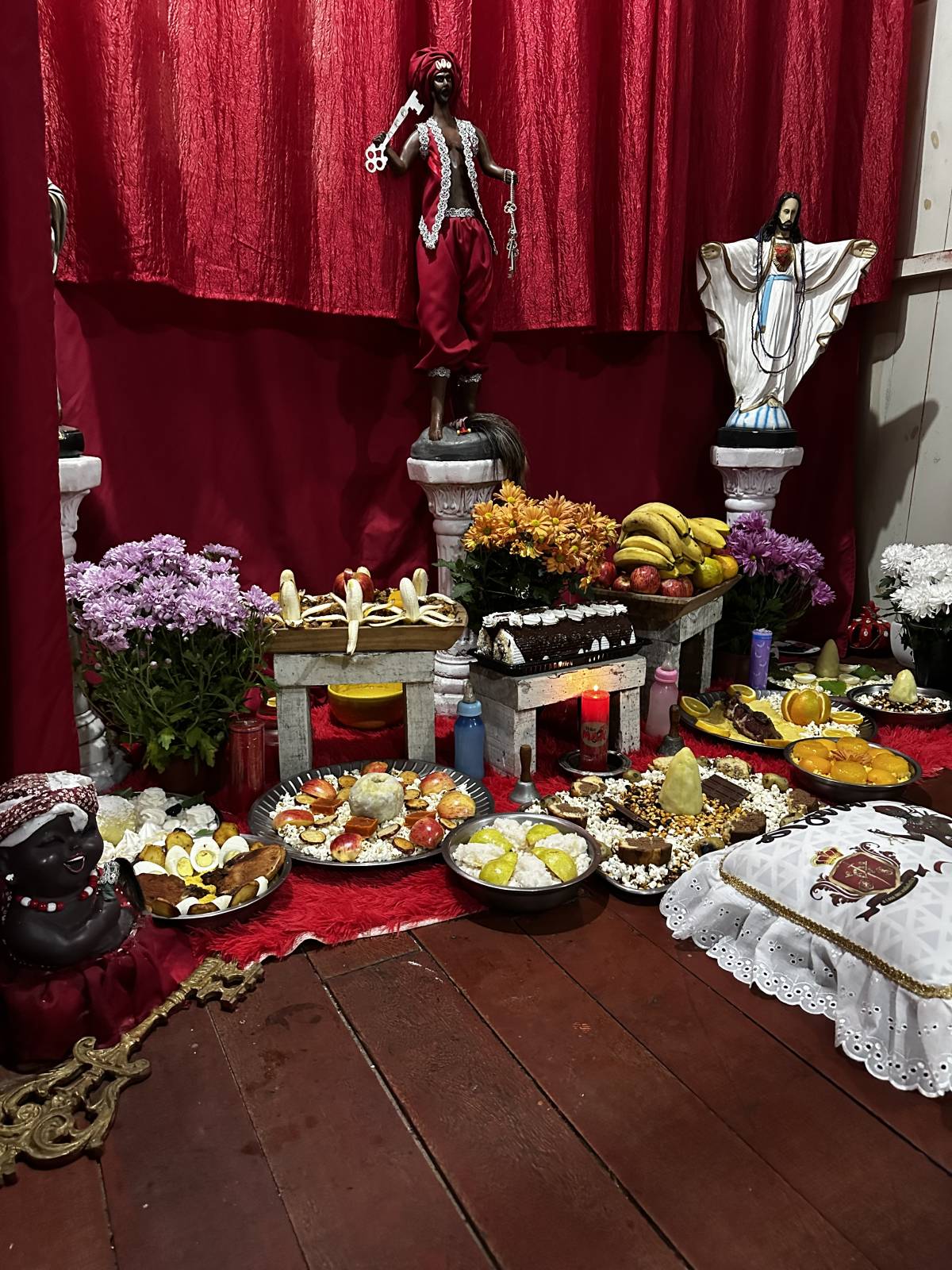 Pai Roger de Bará - Lisboa - Espectáculo de lector del tarot