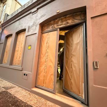 Welligton Silveira - Matosinhos - Wallpaper Repair