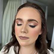 Jhayna Candido Maquiadora Profissional - Oliveira de Frades - Friseure und Make-up Artists