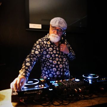 DJ Ulisse Dapa - Vila Franca de Xira - DJ para Festas e Eventos