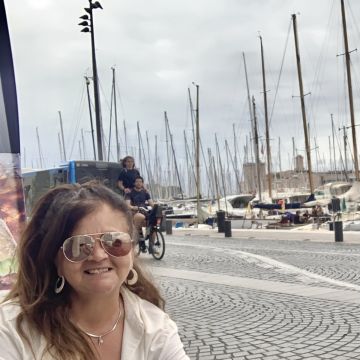 Jainara Macena Almeida - Setúbal - Lares de Idosos