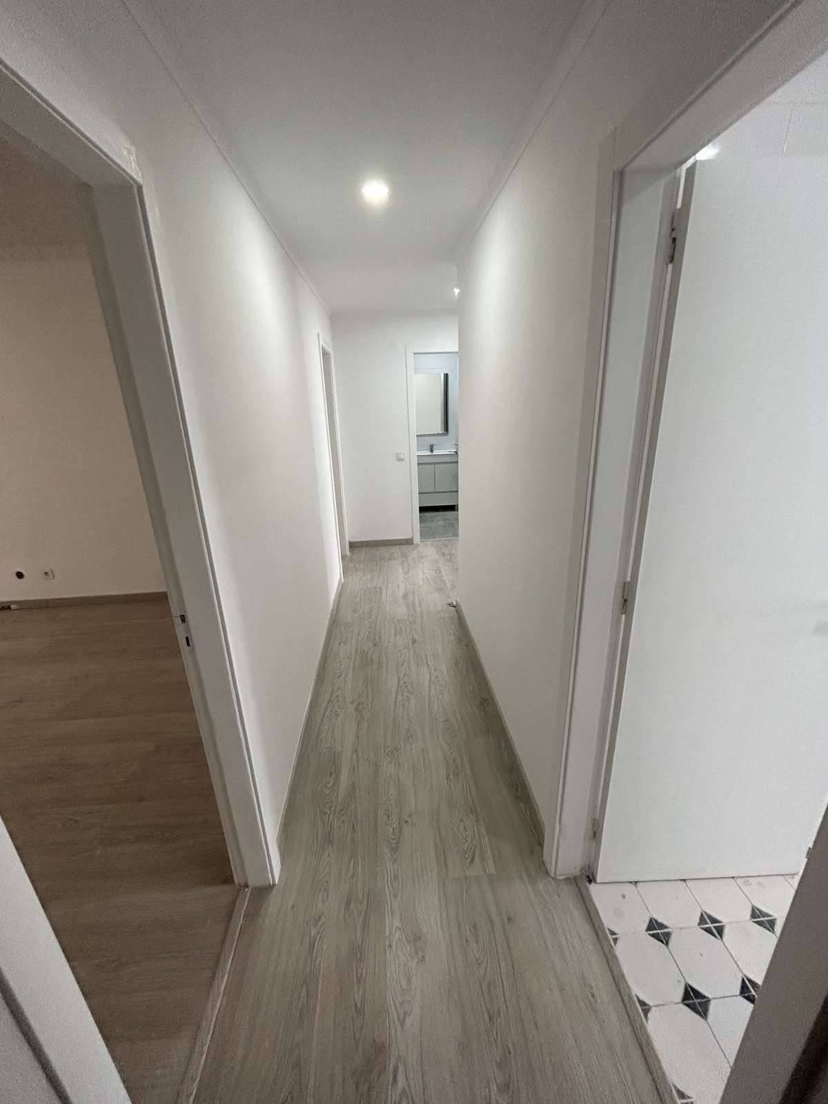 Barrosconstruções - Sintra - Innenwand einbauen