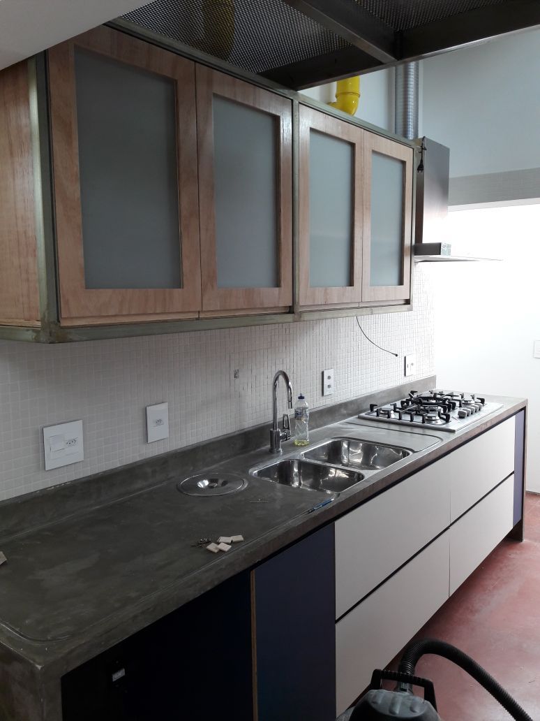 Himawari8 Arquitectura e Marcenaria - Lisboa - Handwerksarbeiten
