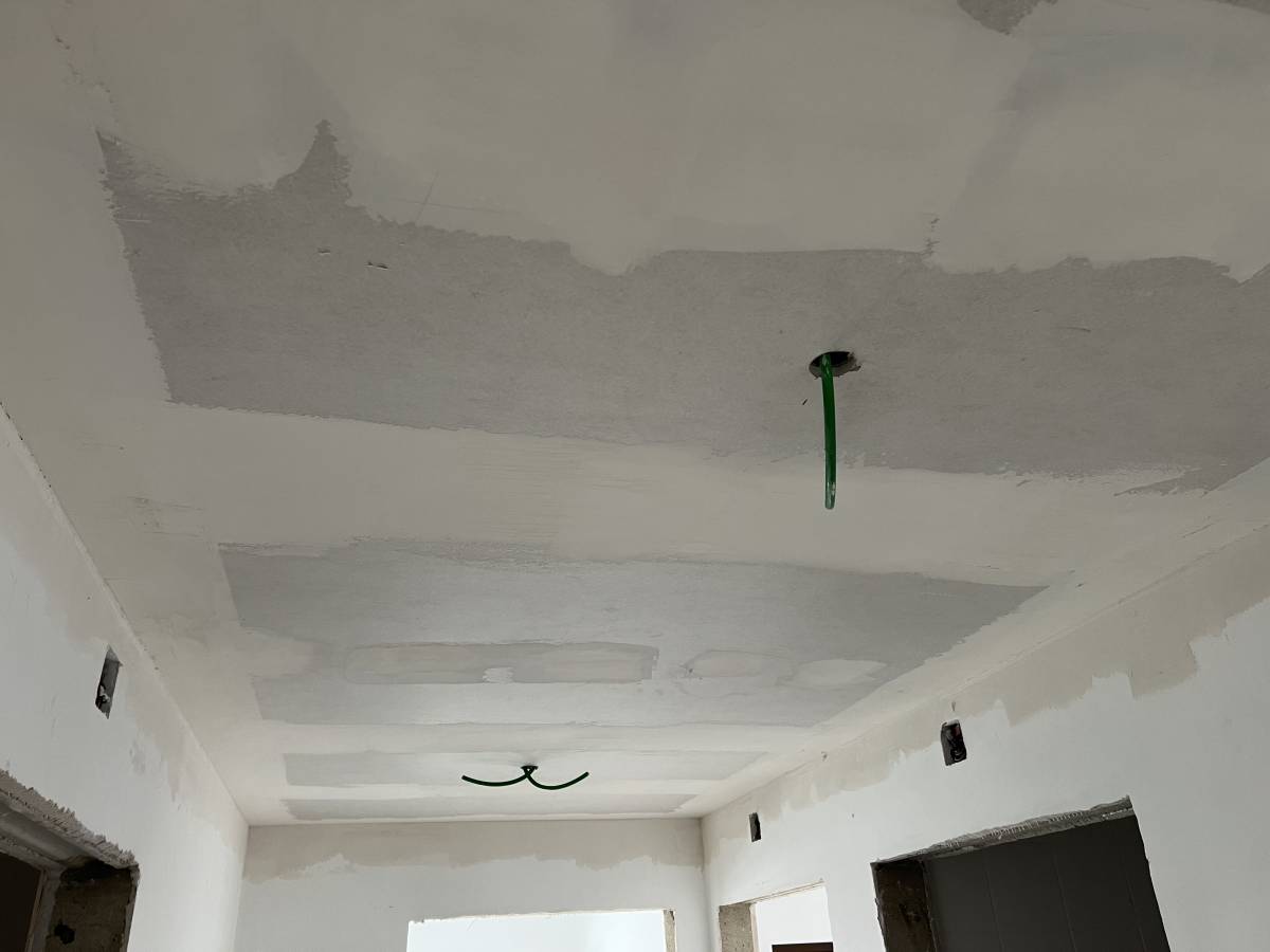 Bogdan - Olhão - Installation de cloisons en plaques de plâtre
