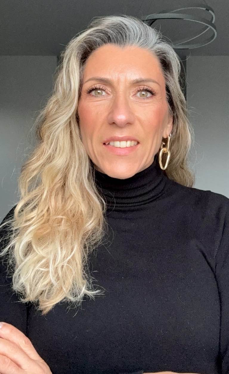 Carla leite - Maquilhadora Profissional Televisão & Noivas - Oeiras - Formação Técnica