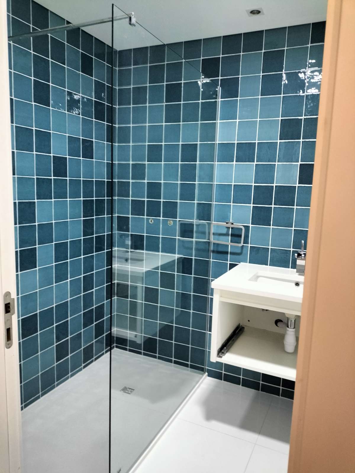 Alécio Silva - Alenquer - Kitchen Tiling