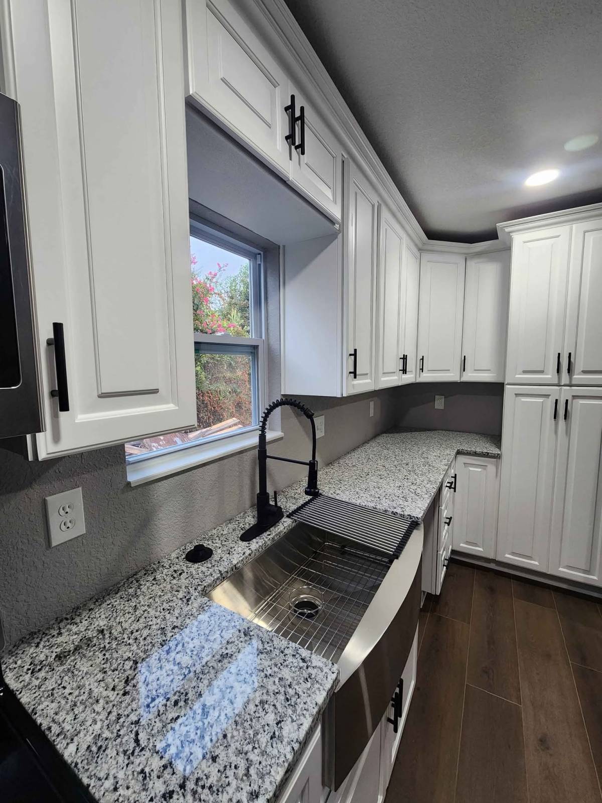 Victoria's Home Improvement LLC - Castelo Branco - Cabinet Painting