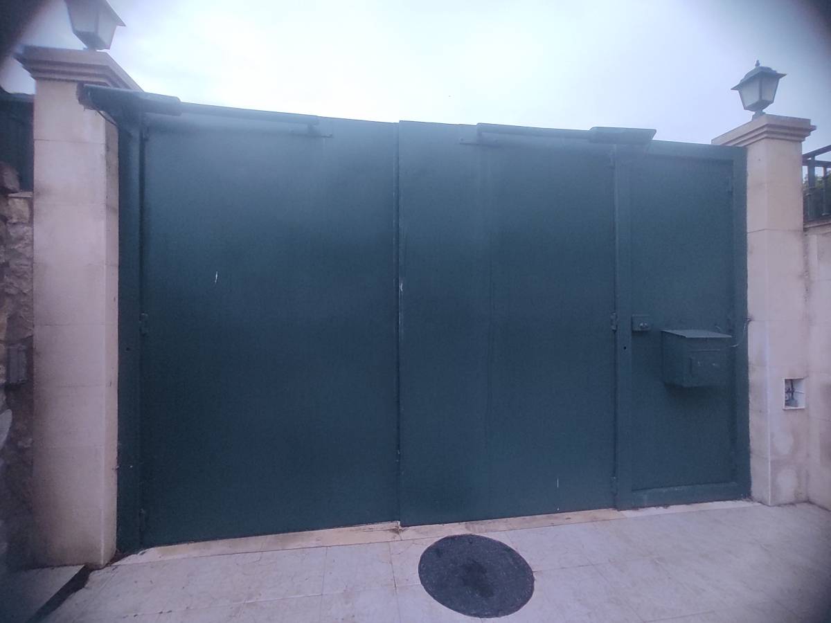 Door Gates & Services - Sintra - Tree Stump Grinding and Removal