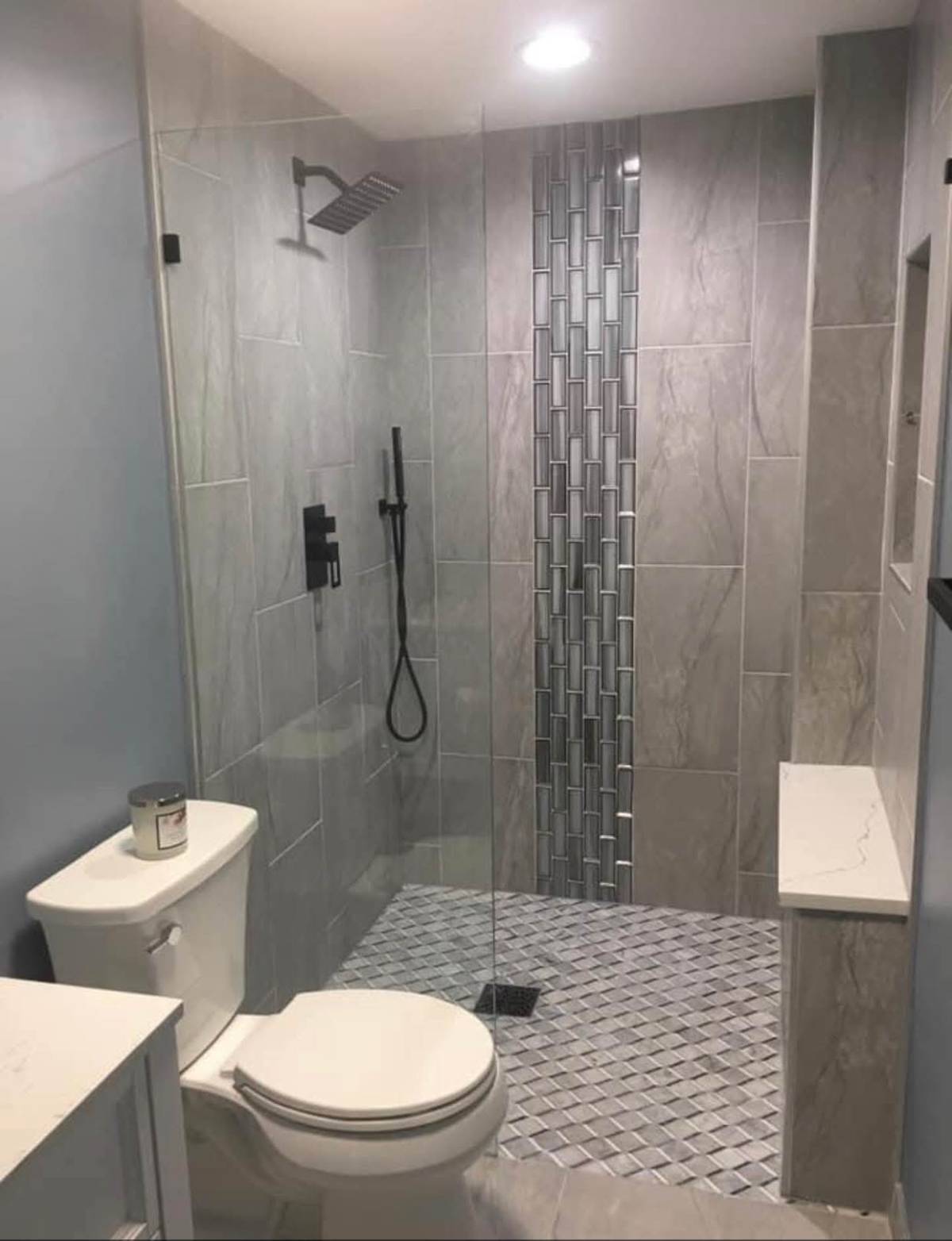 Victoria's Home Improvement LLC - Castelo Branco - Door Painting