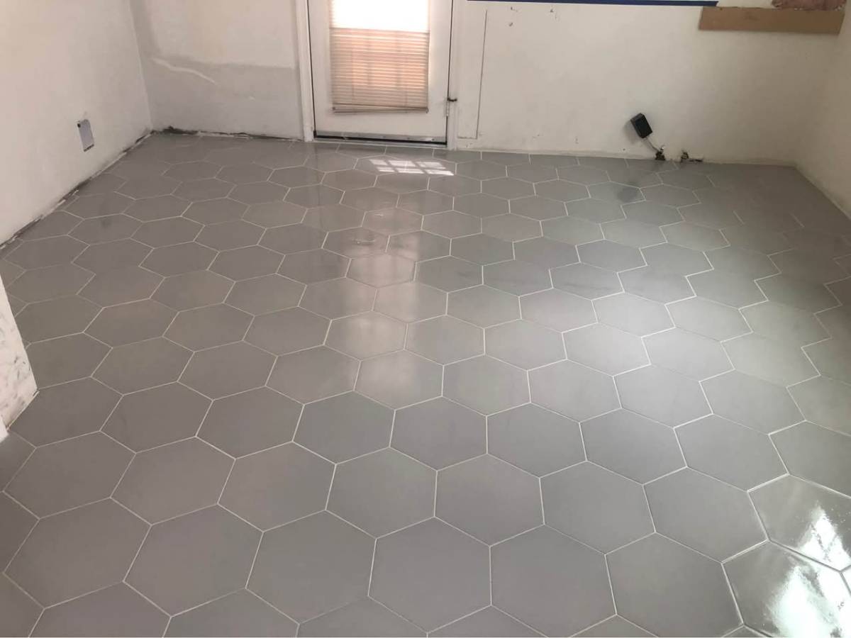 Victoria's Home Improvement LLC - Castelo Branco - Bathroom Tiling