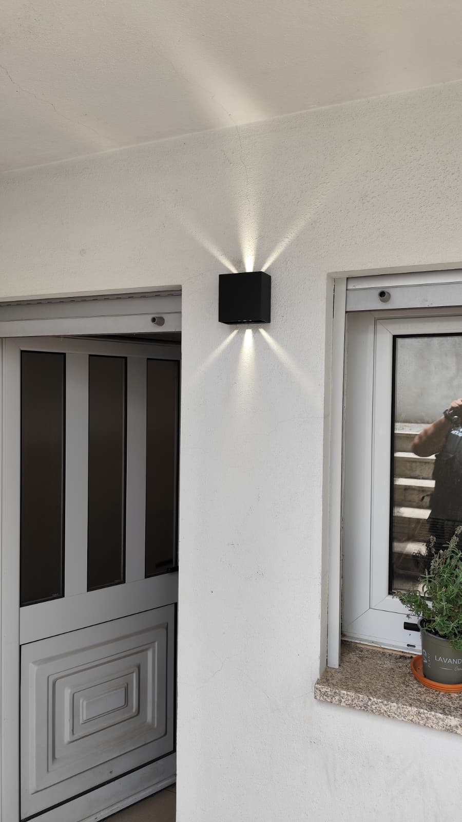 Alexta Soluções e Inovações Elétricas - Maia - Instalação de Lâmpada