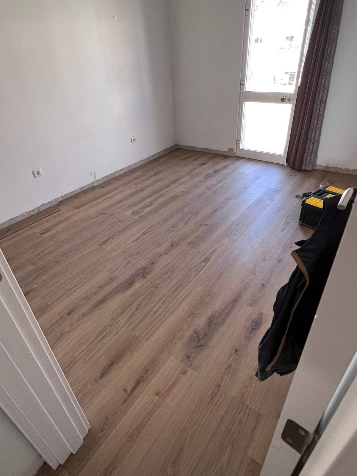 Bogdan - Olhão - Pose de parquet flottant