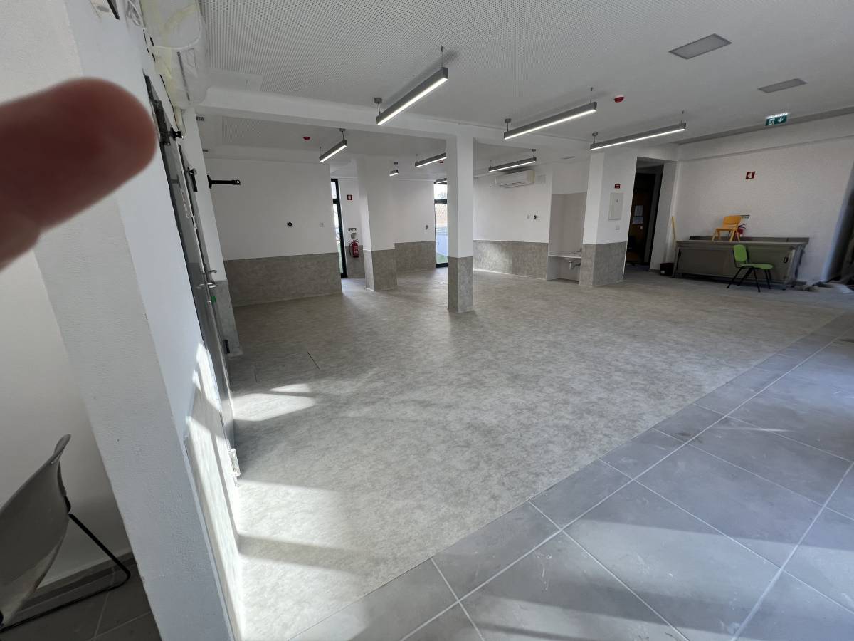 Bogdan - Olhão - Construction de mur intérieur