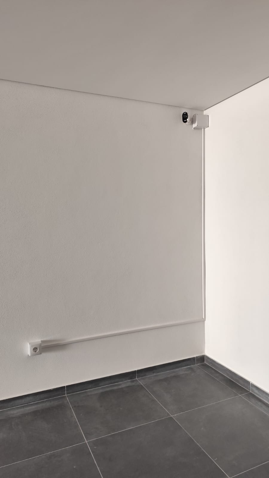 Alexta Soluções e Inovações Elétricas - Maia - Montagem de Candeeiros