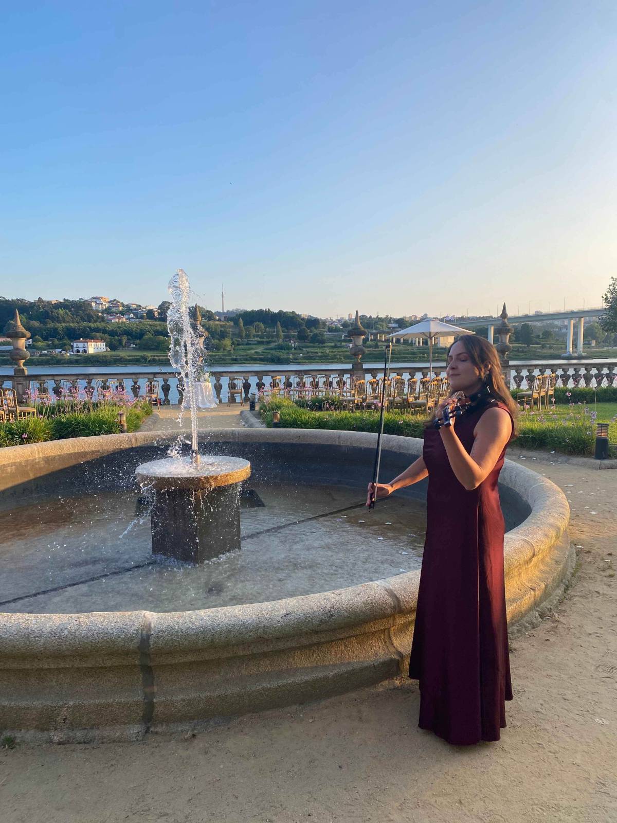 Lizana Loch, Violinista - Porto - Entretenimento com Músico a Solo