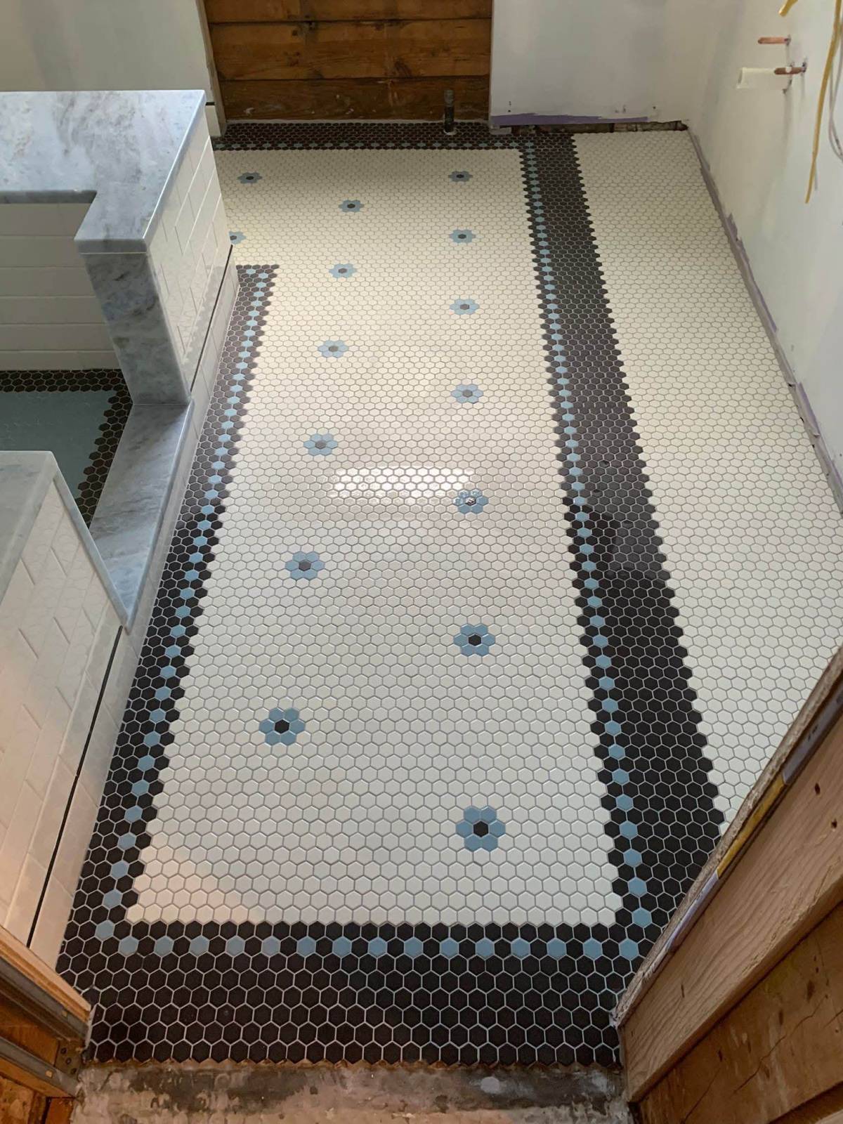 Victoria's Home Improvement LLC - Castelo Branco - Bathroom Tiling