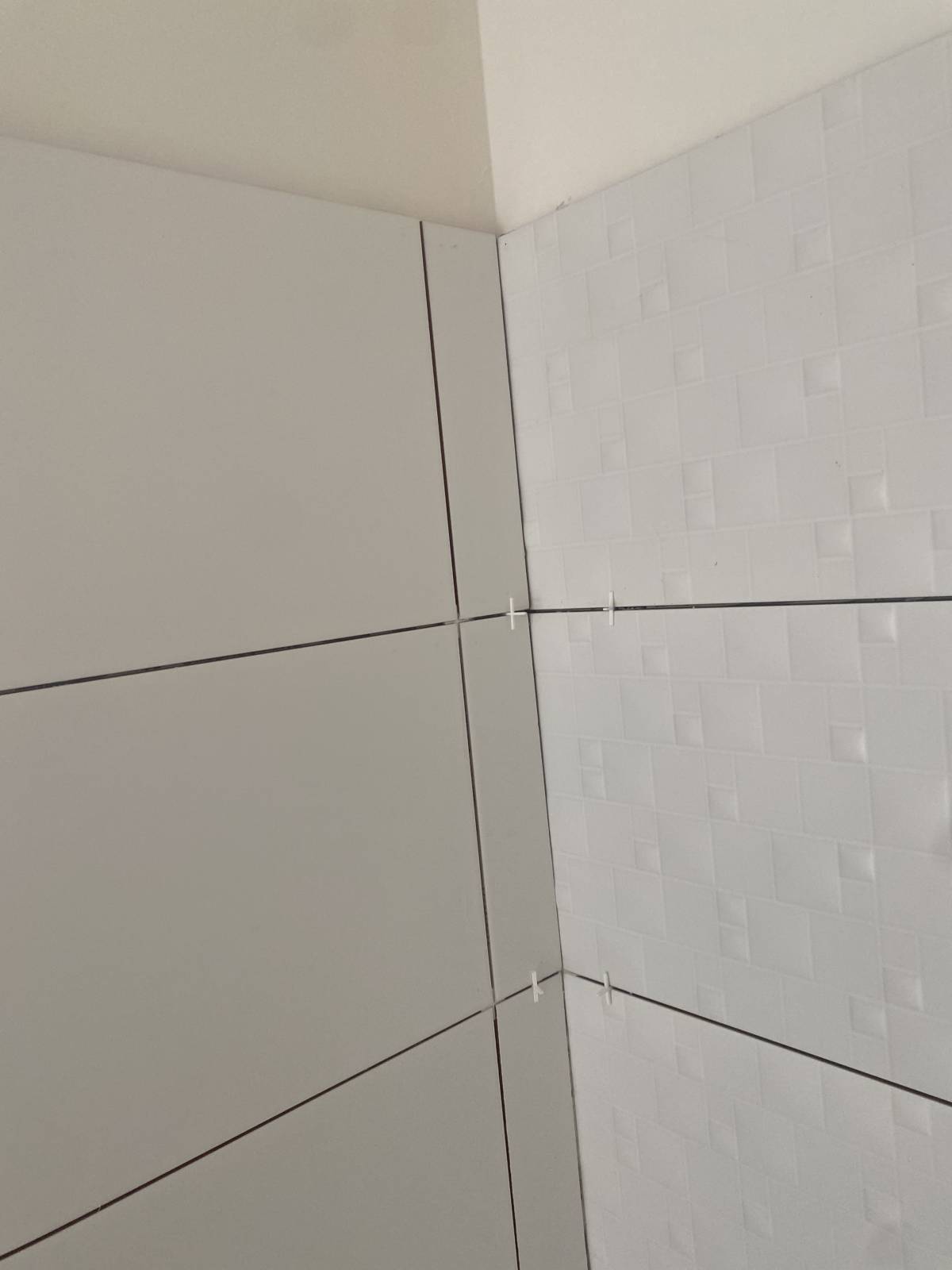 Zeeshan Nazir - Coimbra - Kitchen Tiling