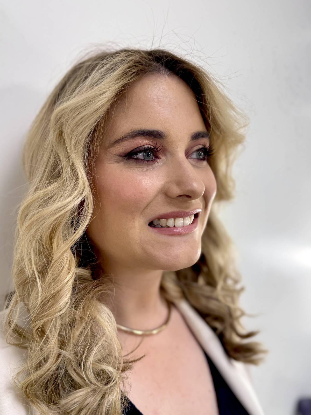 Carla leite - Maquilhadora Profissional Televisão & Noivas - Oeiras - Aulas de Maquilhagem