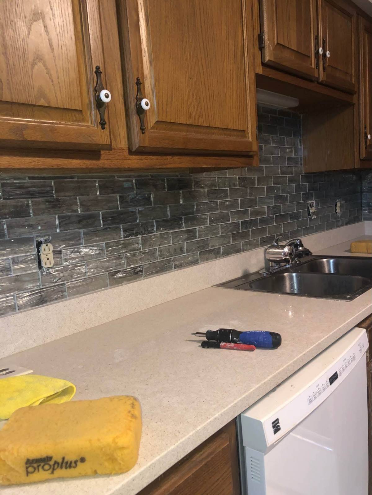 Victoria's Home Improvement LLC - Castelo Branco - Railing Repair