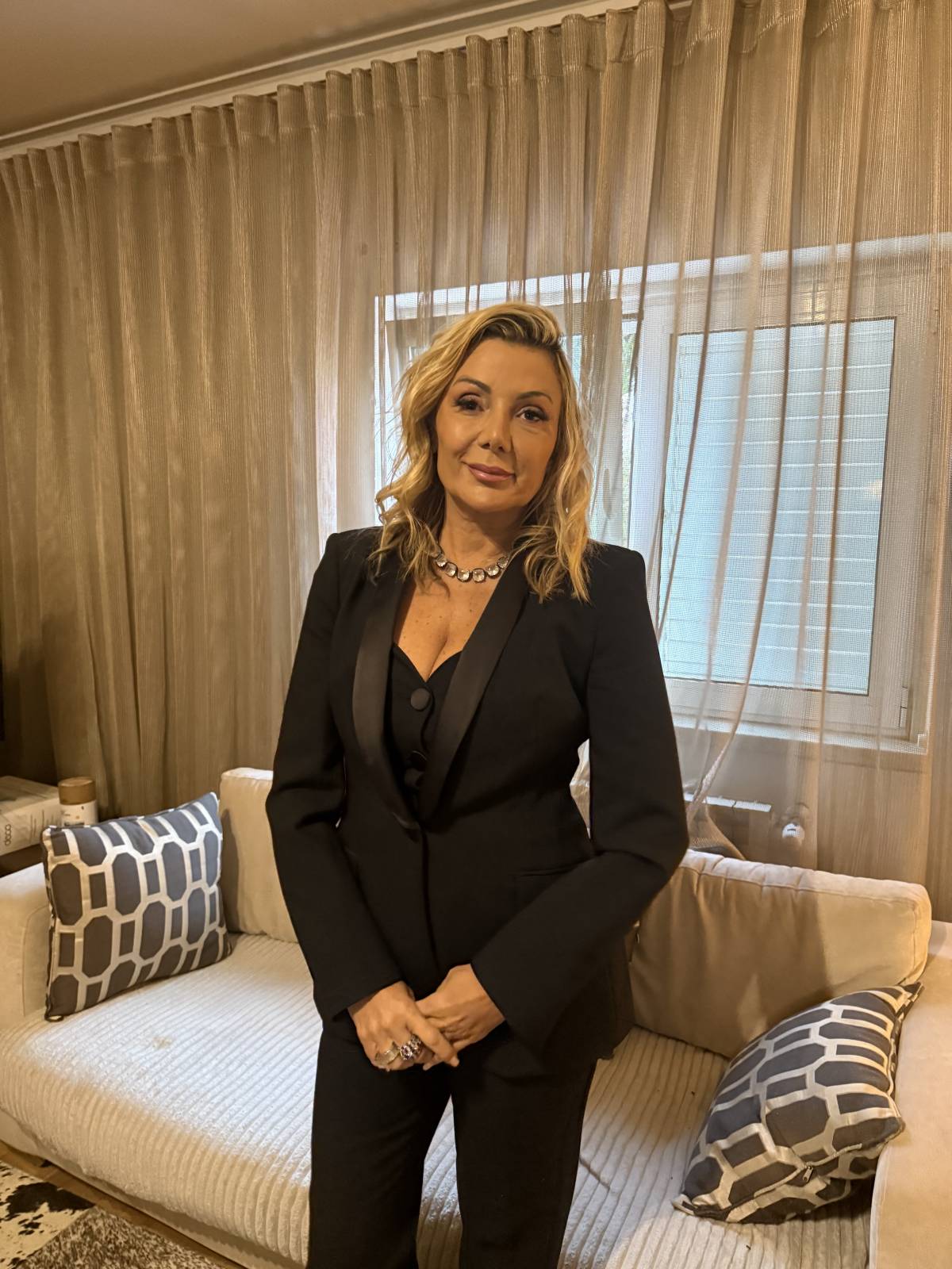 Carla leite - Maquilhadora Profissional Televisão & Noivas - Oeiras - Aulas de Maquilhagem