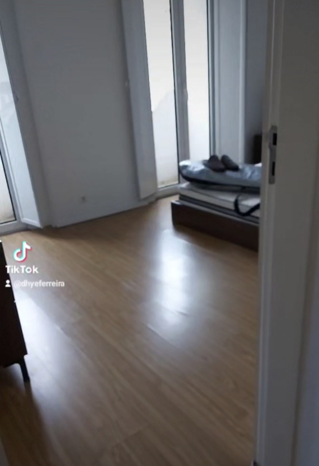 Diessica Cleaning - Amadora - Büroreinigung (regelmäßig)