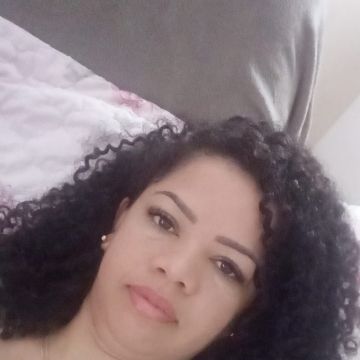 Adriana Sousa - Vila Franca de Xira - Deep or Spring Cleaning