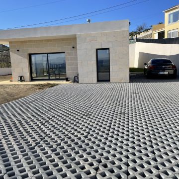 Três T - Felgueiras - Pavillon aufbauen
