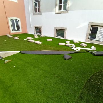 Area Cosmopolita, Lda - Oeiras - Colocação de Pedra