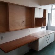 Himawari8 Arquitectura e Marcenaria - Lisboa - Innenarchitektur