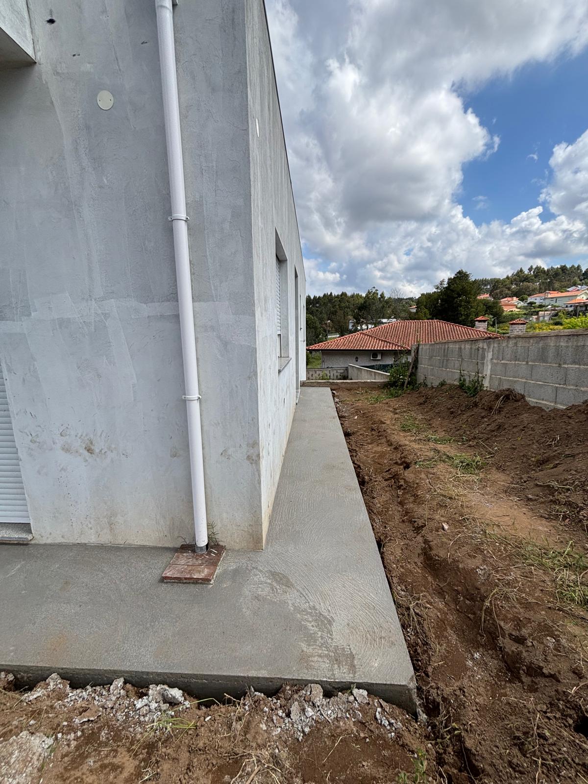 Daniel Reis - Santa Maria da Feira - Siding Installation, Repair, or Removal