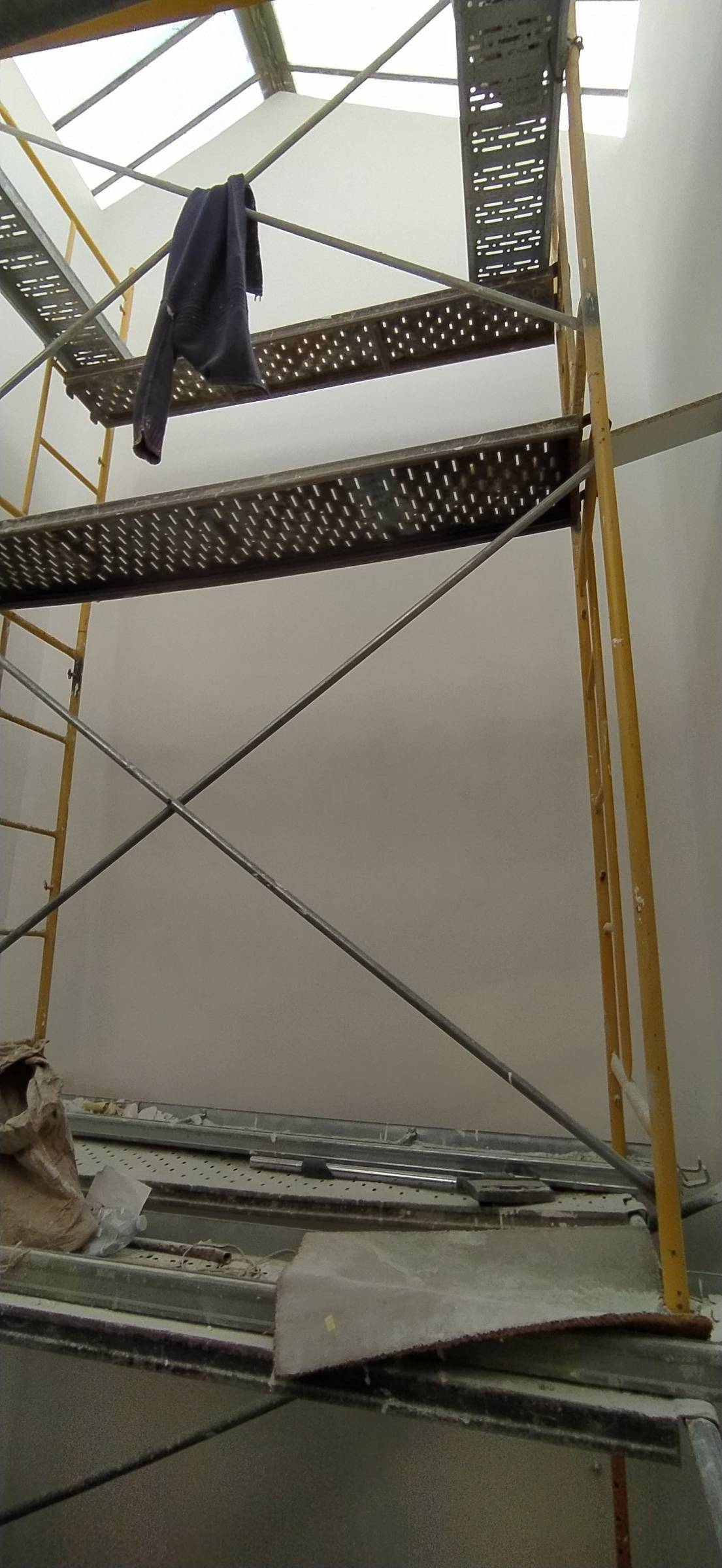 Deccor Remodelação e Reparação - Almada - Gutter Installation or Replacement