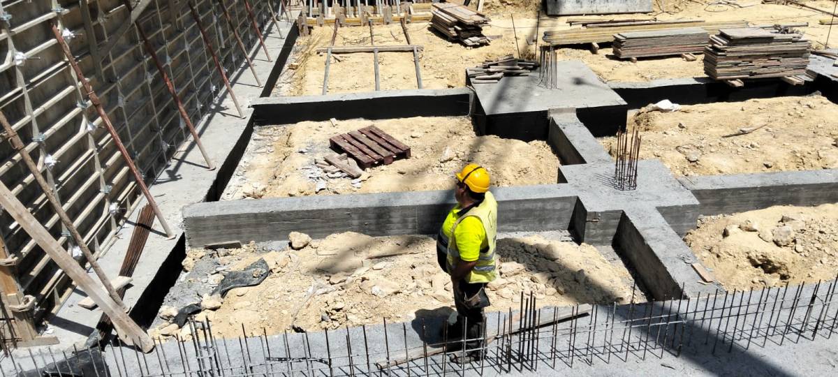 VERONI CONSTRUÇÃO & LSF - Lisboa - Trockenbau und Aufhängen von Trockenbauwänden