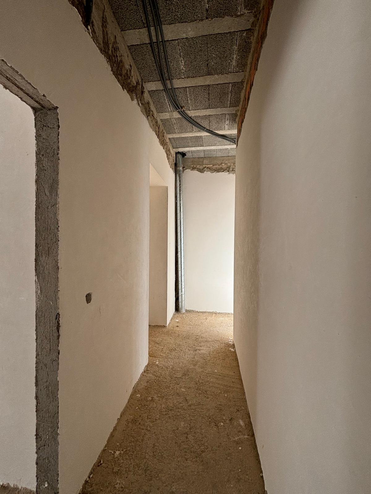 Daniel Reis - Santa Maria da Feira - Roof Installation or Replacement