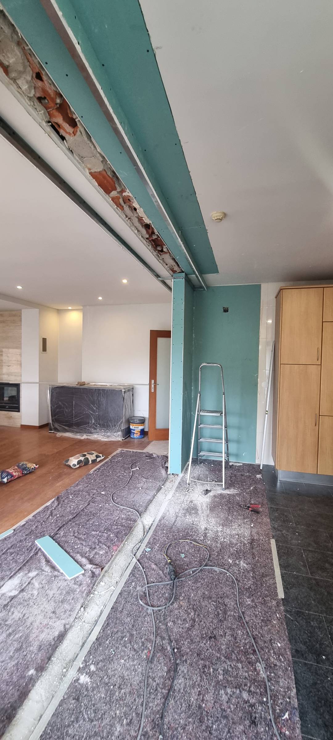 JBRenovacoes - Braga - Instalación de pladur y cortinajes