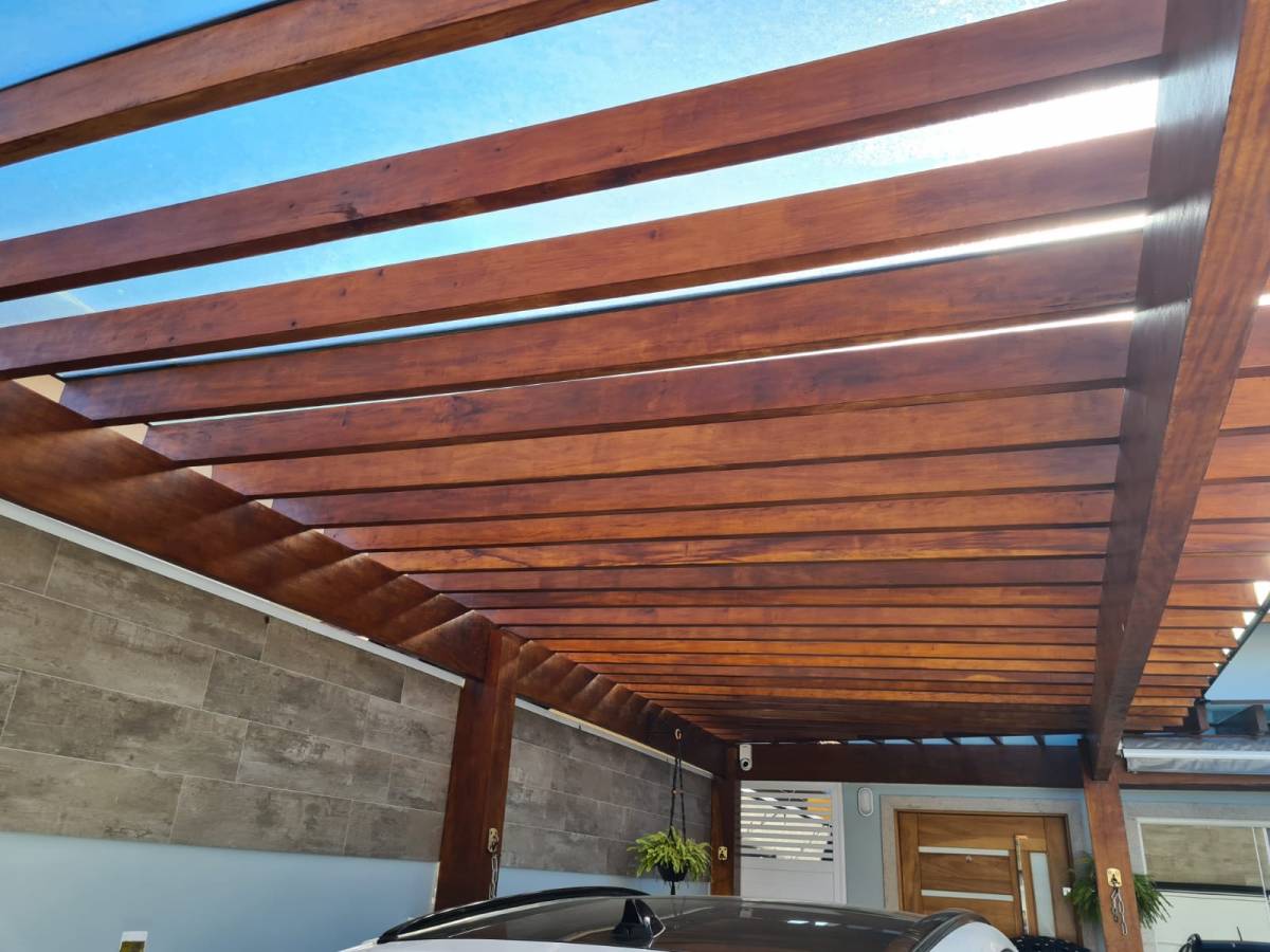 Azidoo Tech - Marinha Grande - Dachdecken