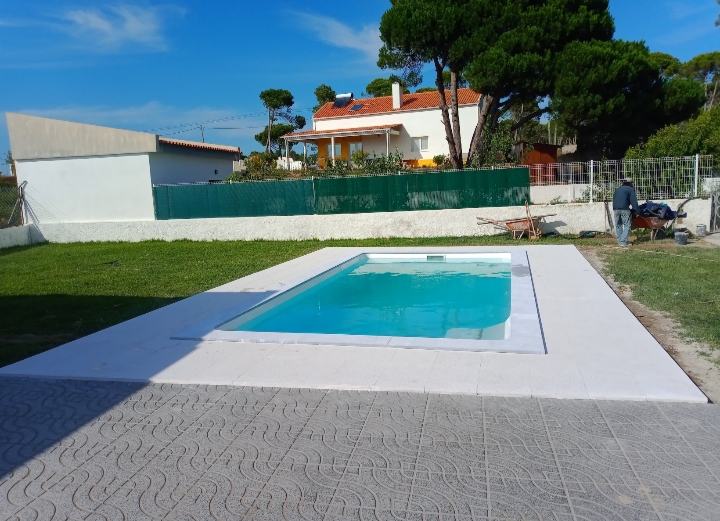 Notorious remodelaçoes - Alcobaça - Abrissarbeiten