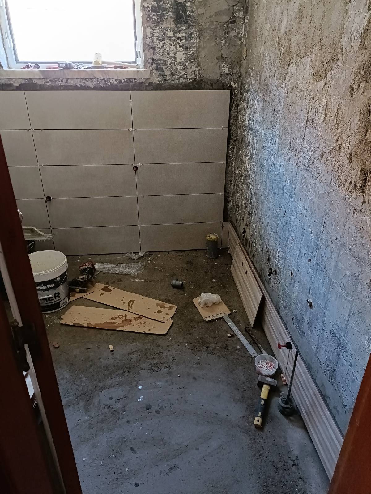 L.A remodelações - Setúbal - Instalação de Pavimento em Pedra ou Ladrilho