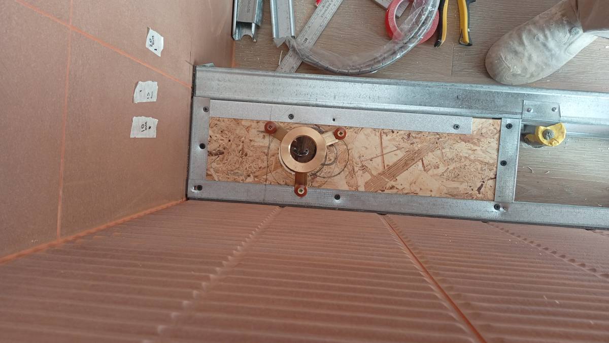 Rafael gonzaga souza - Albufeira - Vinyl or Linoleum Installation