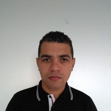 Uochington Oliveira - Póvoa de Lanhoso - Instalação de Lâmpada
