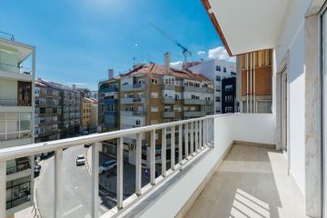 Gerente - Amadora - Montagem de Candeeiros