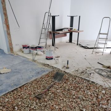 Camila Souza - Lisboa - Hot Tub and Spa Installation