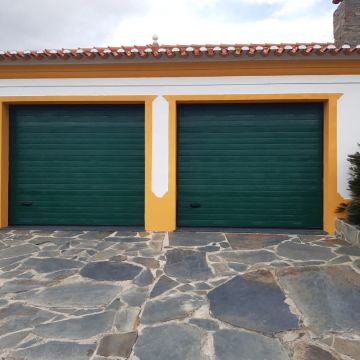 Nuno Martins - Seixal - Exterior Painting