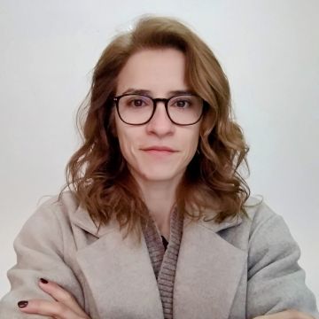 Ana Rodrigues - Braga - Meditation Instruction