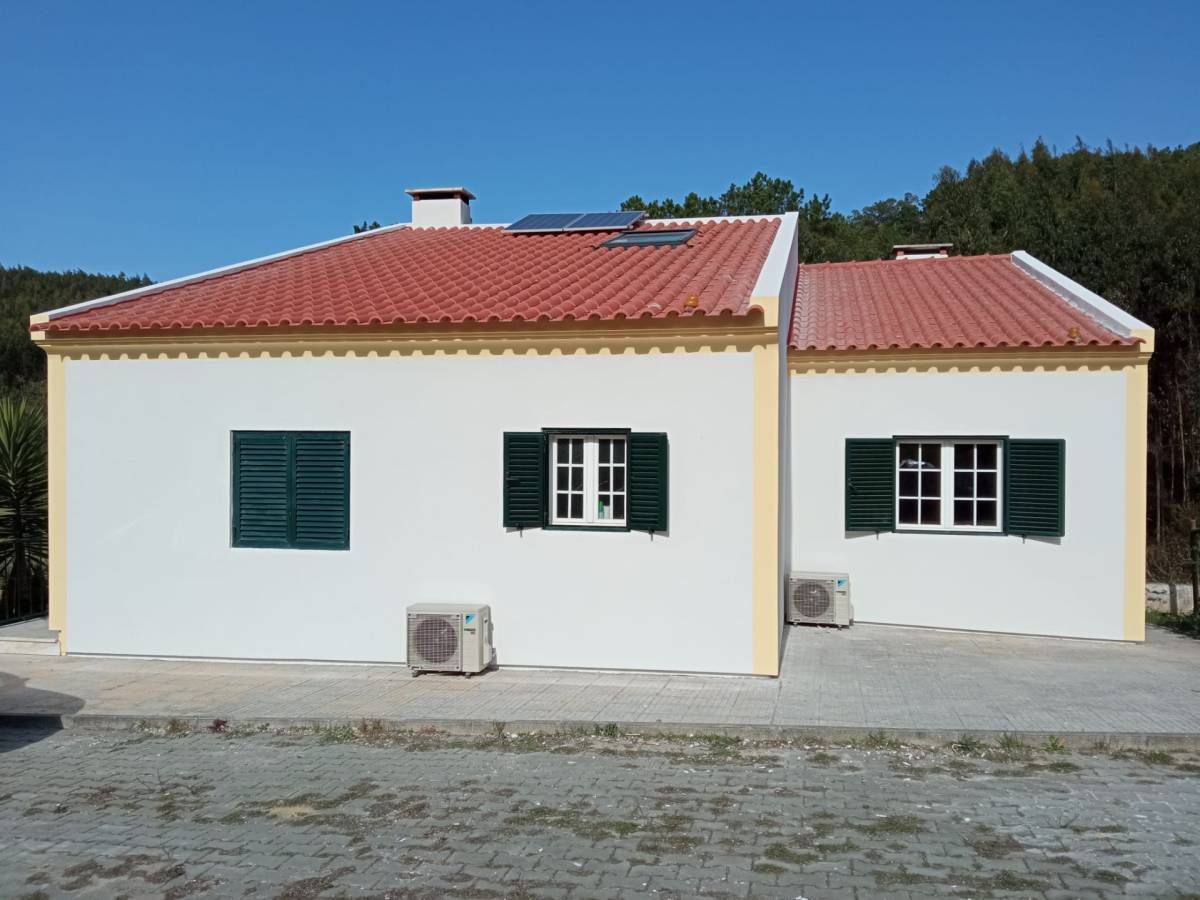 SafeBreeze - Sintra - Limpeza de Telhado