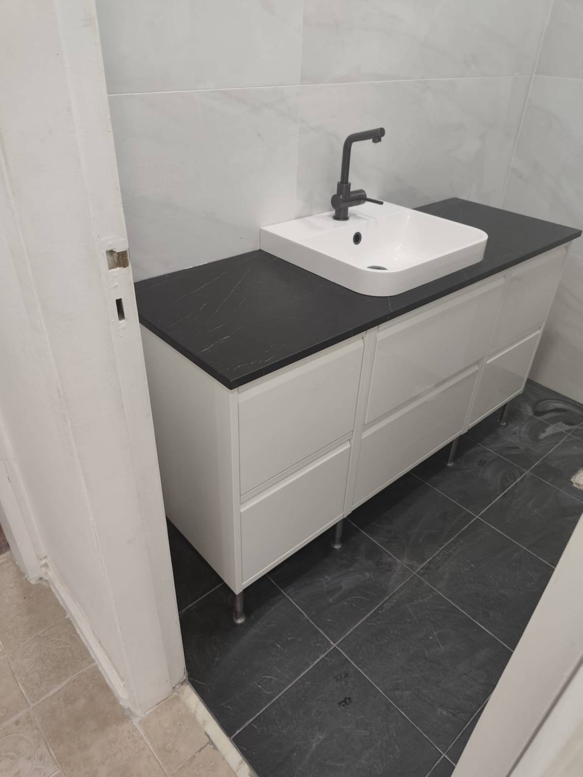 Especialista de Montagem de Mobiliário IKEA