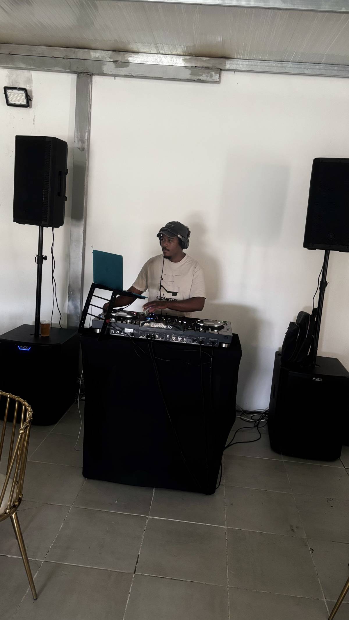 Vibebox🎶🎵🔊 - Moita - DJ para Festa Juvenil