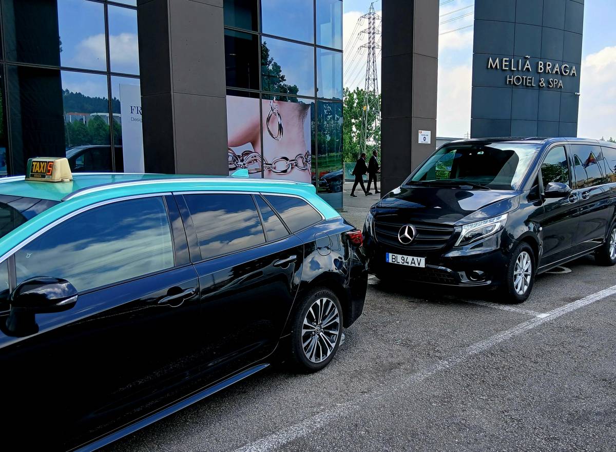 Somos9.transportes - Guimarães - Fahrservice
