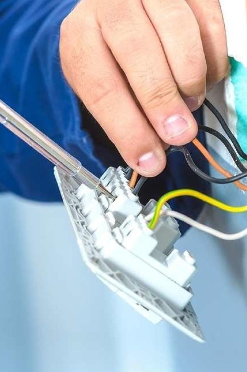 Ta Feito Manutenções e Reparos no Porto - Trofa - Rohrleitungen installieren
